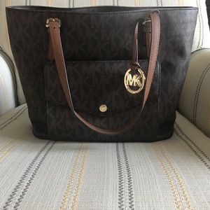 Gently used Michael Kors Jet Set Tote
